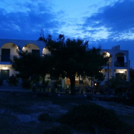 Hotel Flisvos Megalochori  Extérieur photo