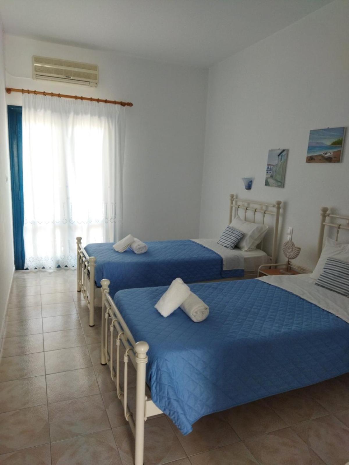 Hotel Flisvos Megalochori  Extérieur photo
