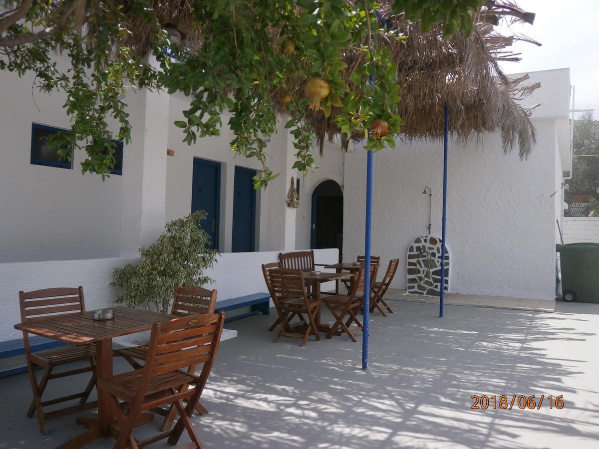 Hotel Flisvos Megalochori  Extérieur photo