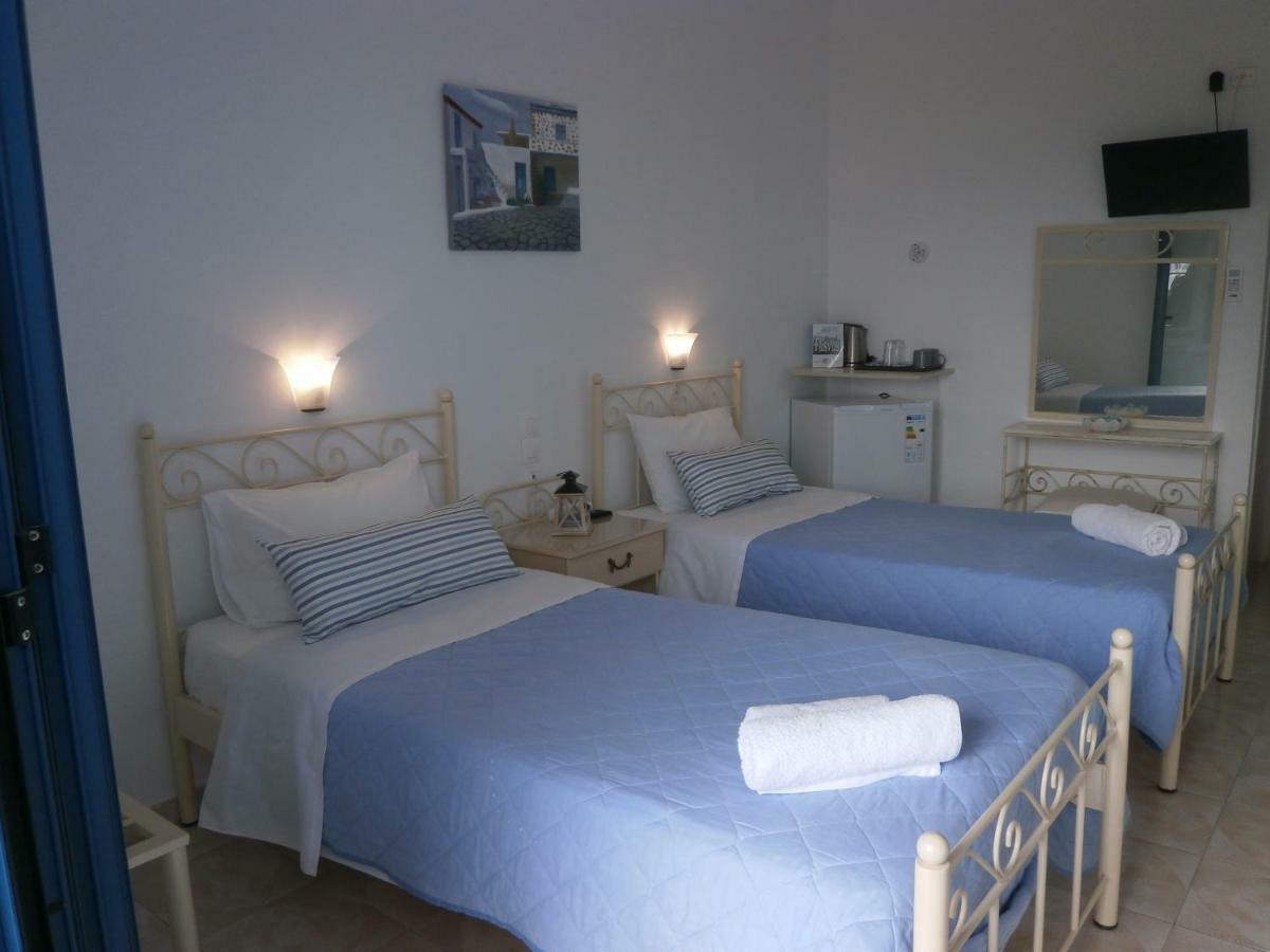 Hotel Flisvos Megalochori  Extérieur photo